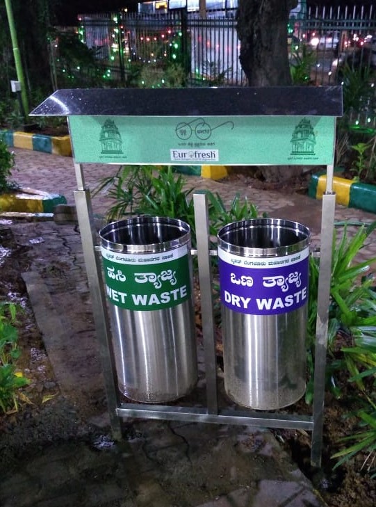 Stainless Steel Pole Mount Bin